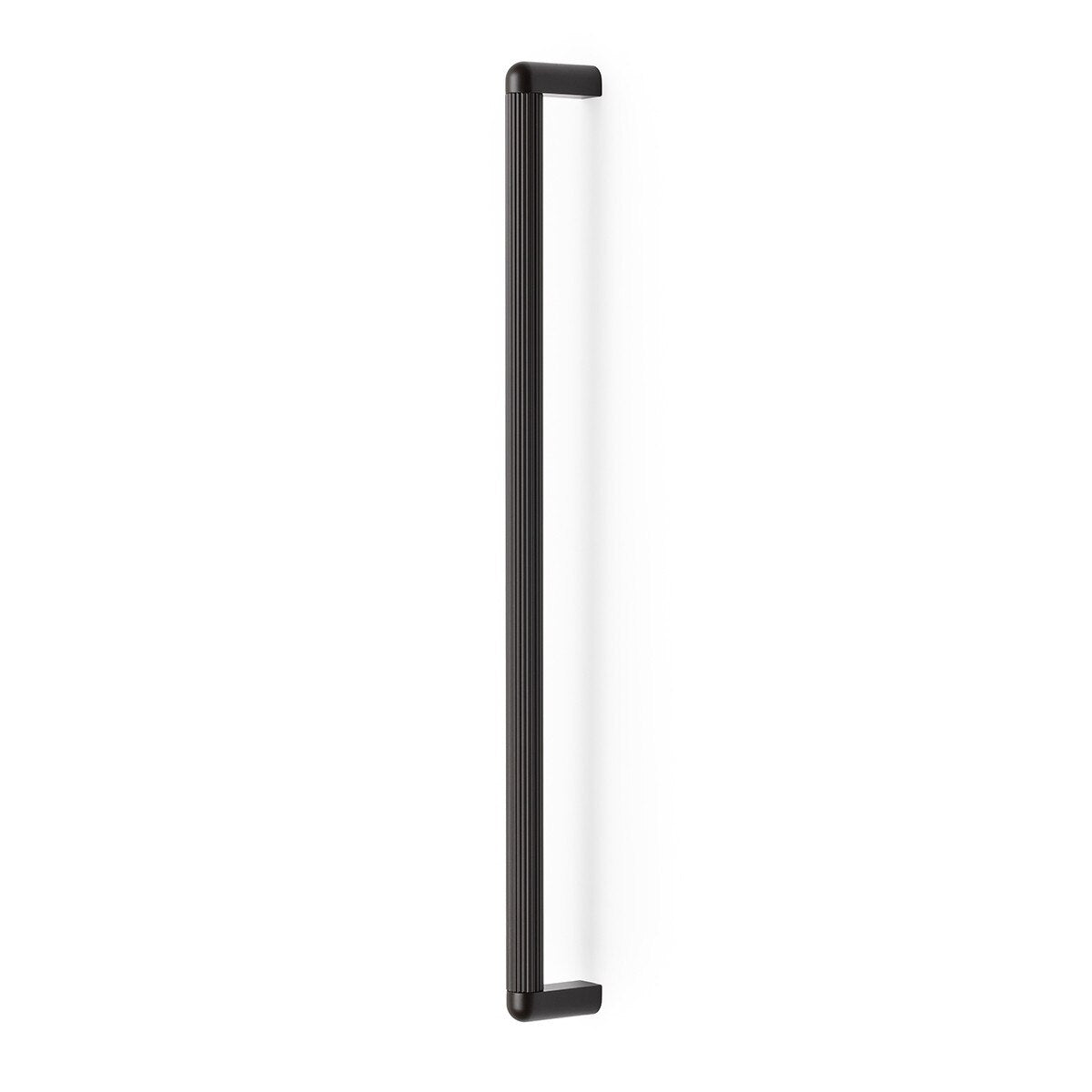 Momo RISS large cabinet pull handle in matte copper finish, showing sleek design and sturdy metal construction.
