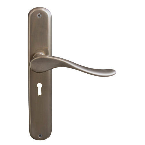 Haven Oval Backplate Std Keyhole in Natural Bronze
