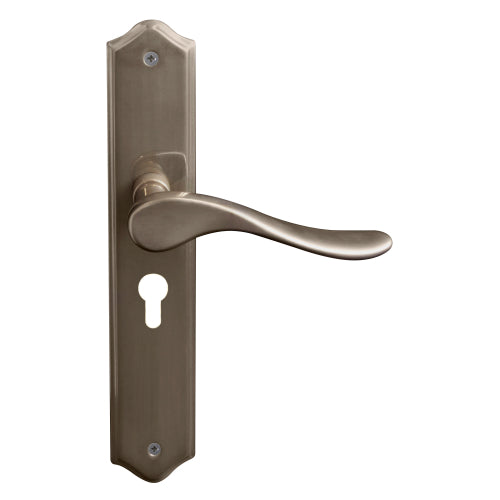 Haven Traditional Backplate E48 Keyhole in Natural Bronze