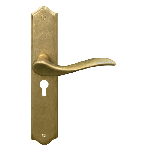Hermitage Traditional Backplate E48 Keyhole in Rumbled Brass