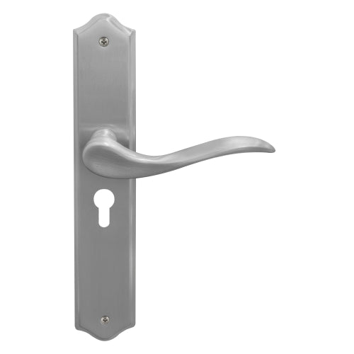 Hermitage Traditional Backplate E48 Keyhole in Satin Chrome