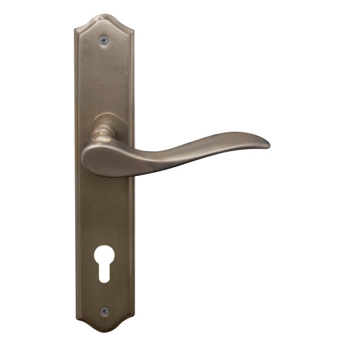 Hermitage Traditional Backplate E85 Keyhole in Natural Bronze