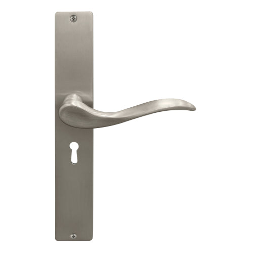 Hermitage Square Backplate Std Keyhole in Brushed Nickel