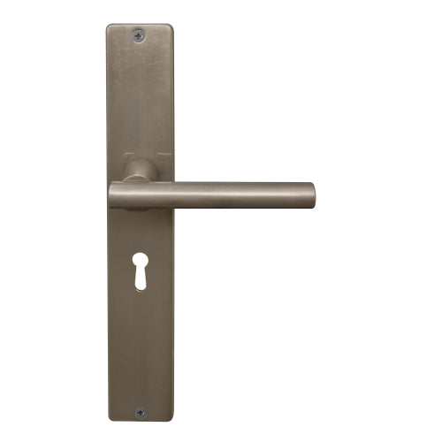 Charleston Square Backplate Std Keyhole in Natural Bronze