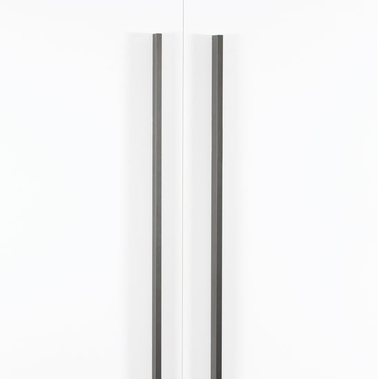 ANGLE PULL HANDLE 640MM METALLIC GREY in Metallic Grey