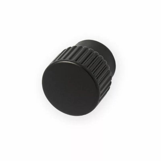Cascade 25mm Round Knob in Matt Black