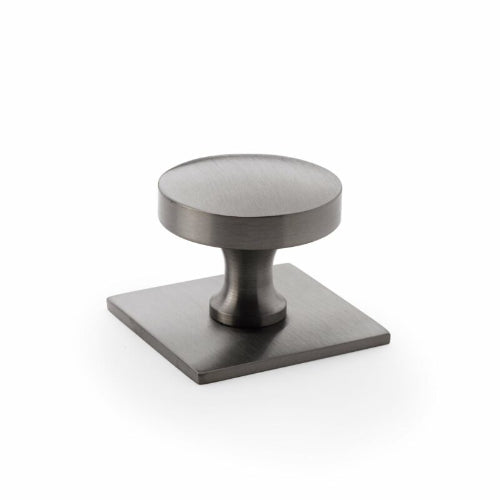 STUDIO Hastings 38mm Knob on Backplate - Gunmetal PVD in Gun Metal PVD