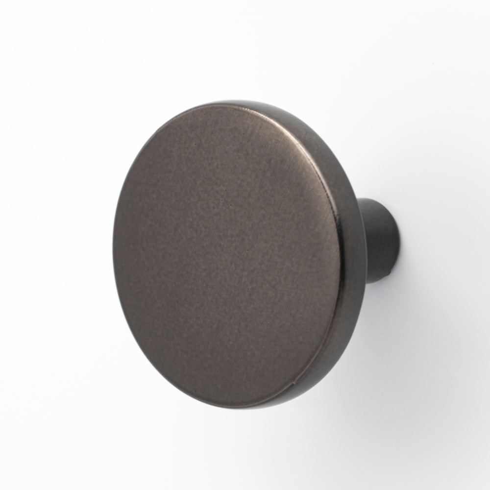 Reed 35mm Knob in Gun Metal