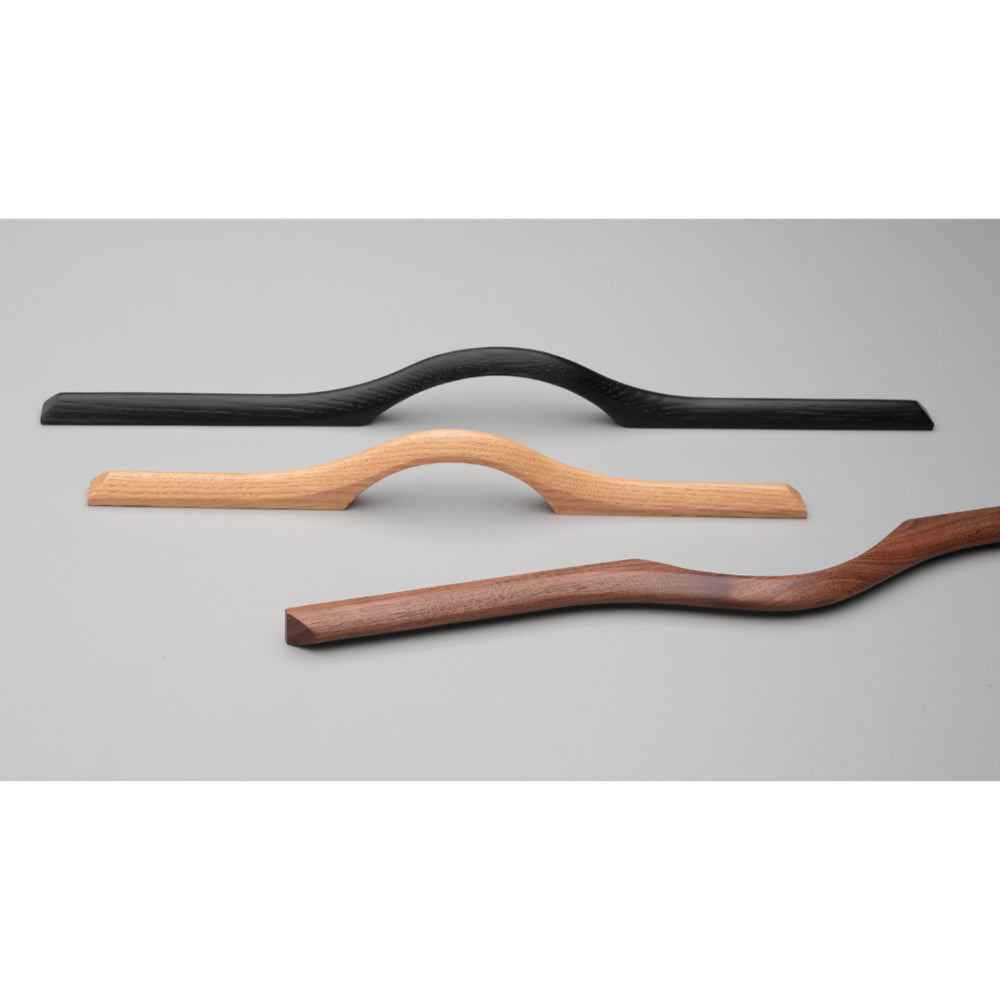 Kethy Nyborg L6870 cabinet pull handle in brushed nickel finish, featuring a sleek, modern design for kitchen or bathroom cabinets.