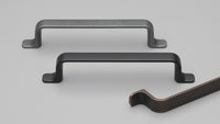 Kethy L833 cabinet pull handle in sleek metallic finish, designed for kitchen or bathroom cabinets and drawers.