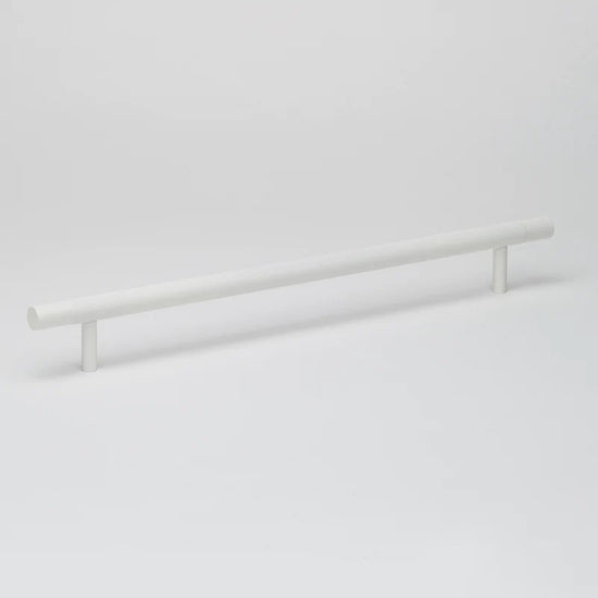 Lo & Co Kintore Appliance Pull in White