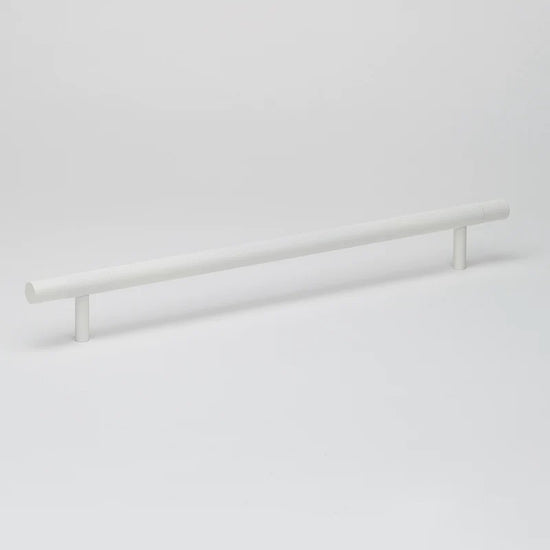 Lo & Co Kintore Appliance Pull in Matt White