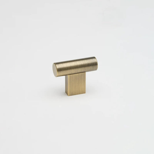 Lo & Co T Pull in Aged Brass