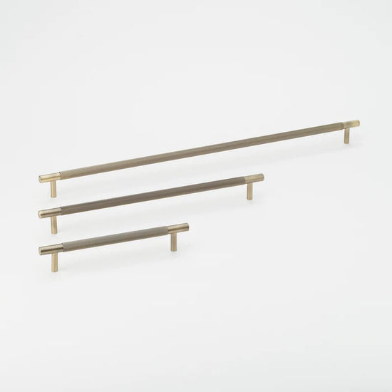 Lo & Co Linear Pull in Aged Brass