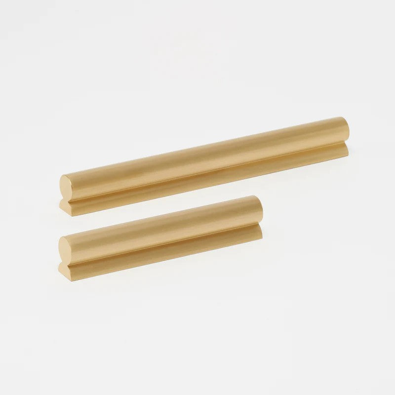 Lo & Co Fleur Pull in Natural Brass