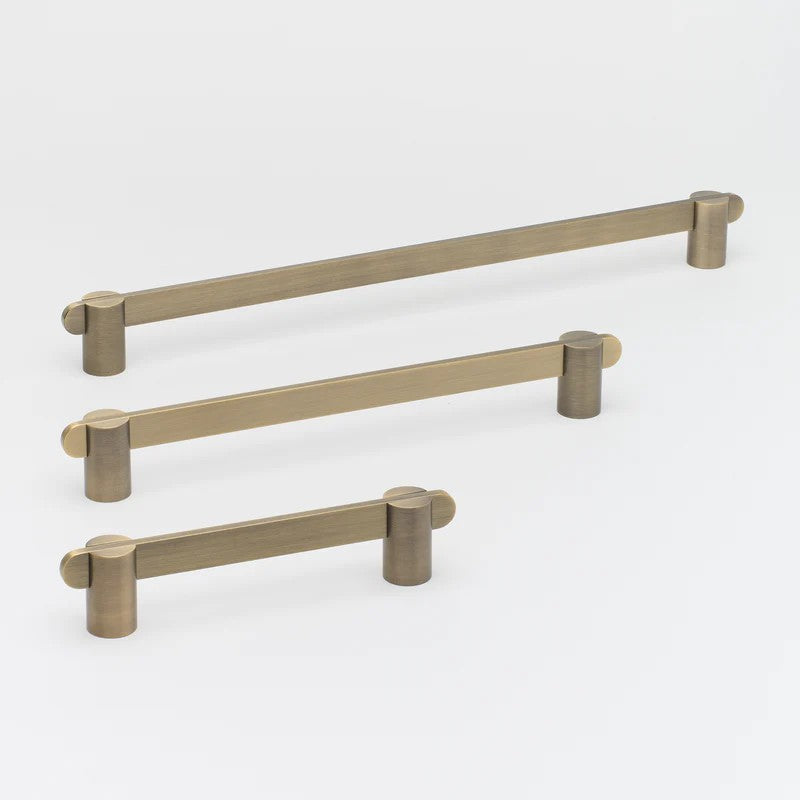 Lo & Co Intersect Pull in Aged Brass
