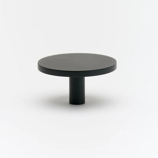 Lo & Co Paige Knob in Black