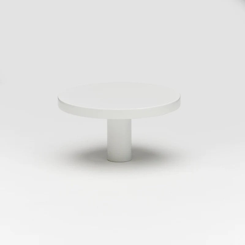 Lo & Co Paige Knob in White