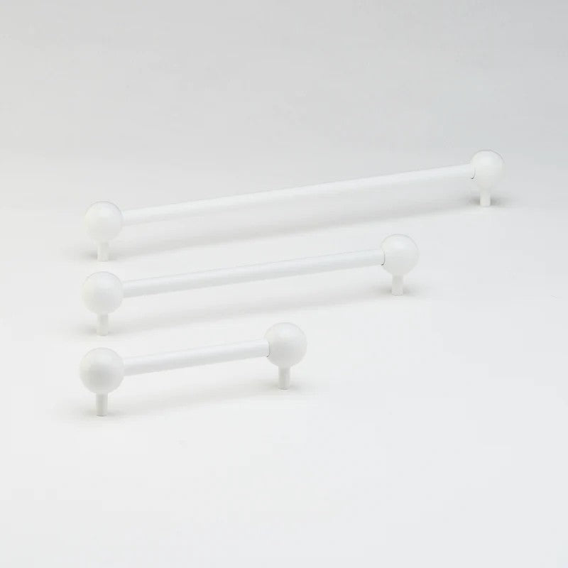 Lo & Co Sphere Appliance Pull in White