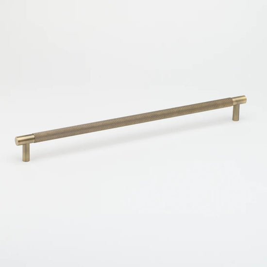 Lo & Co Linear Appliance Pull in Aged Brass