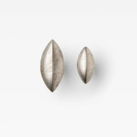 Cast Almond Knob Pewter in Pewter