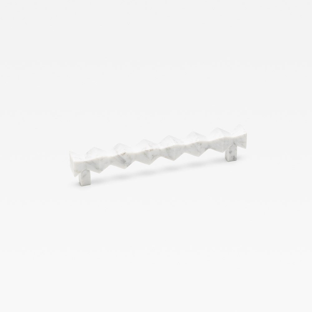 Lo & Co Forma marble pull handle with sleek design, featuring white and gray marble finish and modern hardware for furniture.