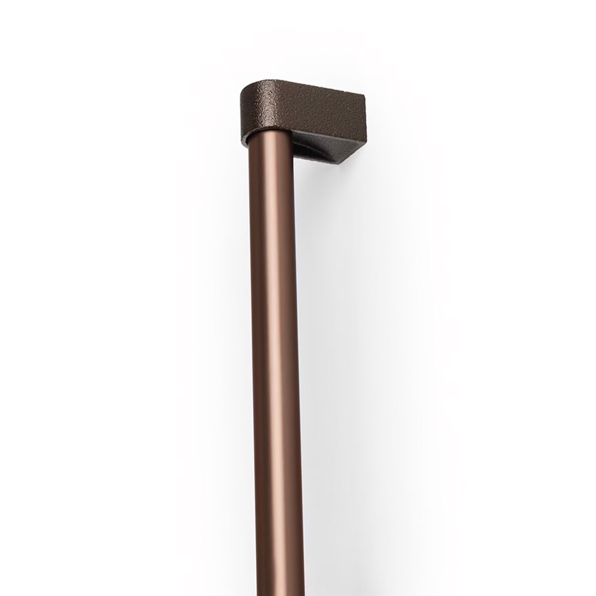 Momo CASEY Big D cabinet pull handle in bronze finish mounted on a cabinet door with visible mounting hardware