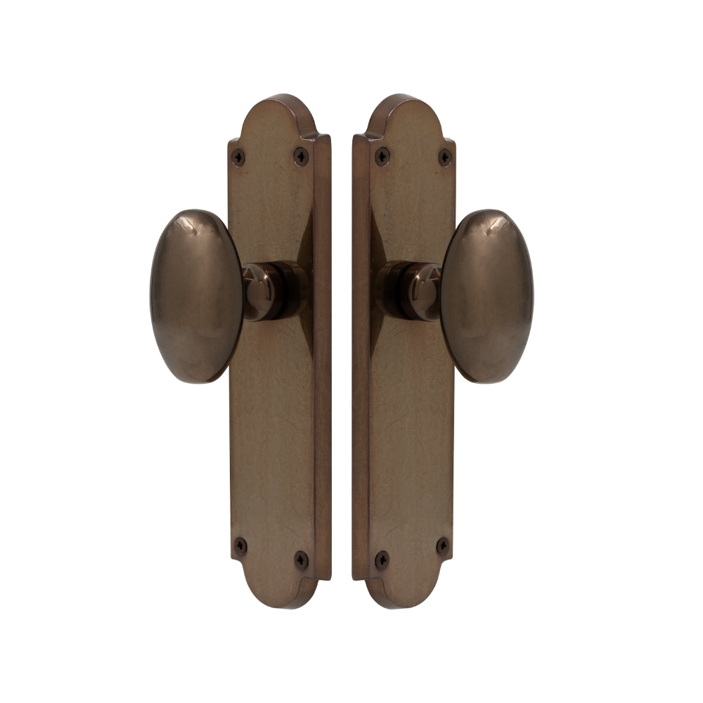 Oval Knob Latch in Antique Bronze