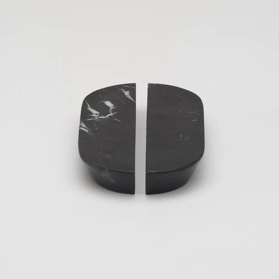 Lo & Co Dot Marble Handle  Small in Black Marble