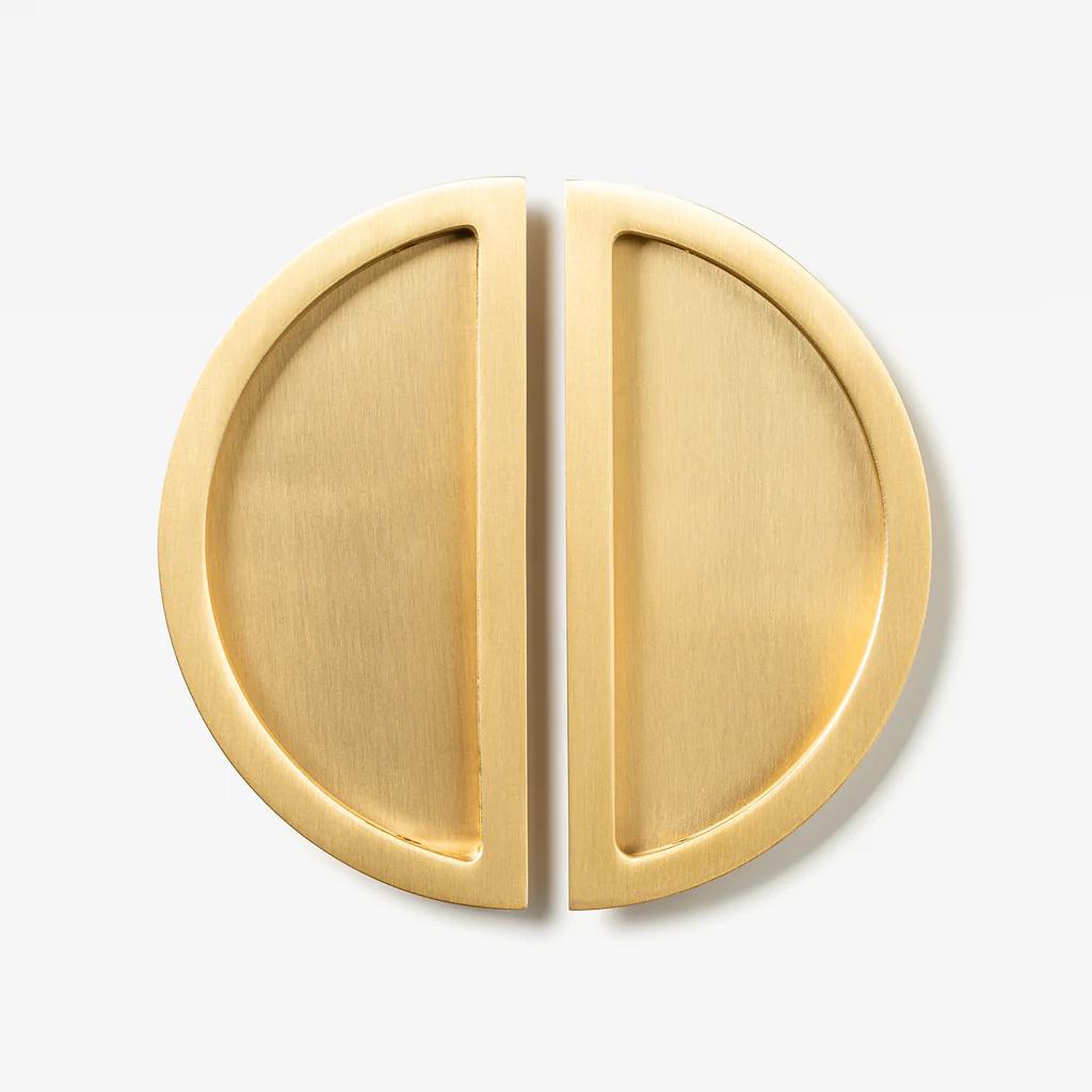 Luna Flush Pull Brass 150mm Set in Brass