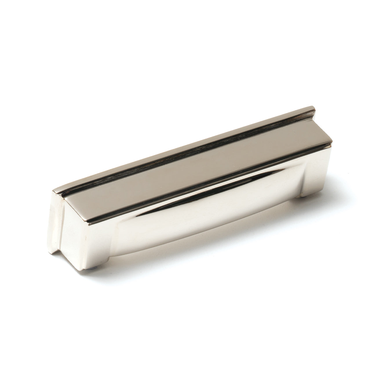 Momo LUCCA Cup Pull in PN finish, showing a close-up of the elegant, rounded cabinet handle with a smooth finish.