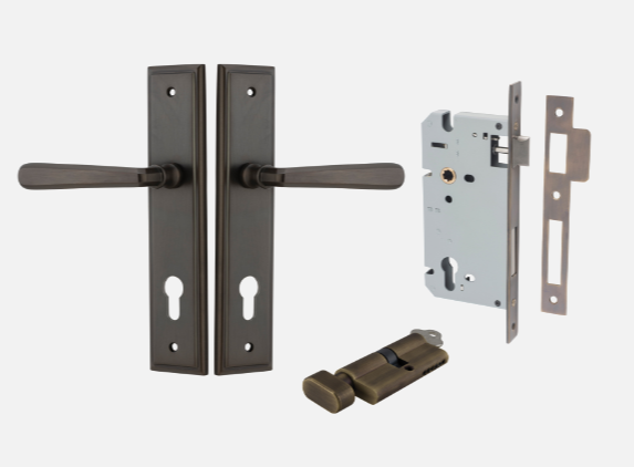 Door Lever Copenhagen Stepped Signature Brass Key / Thumb Entrance Kit in Signature Brass