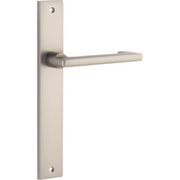 Pair of Iver Baltimore return lever door handles on rectangular backplates, featuring a sleek, modern design for interior doors.