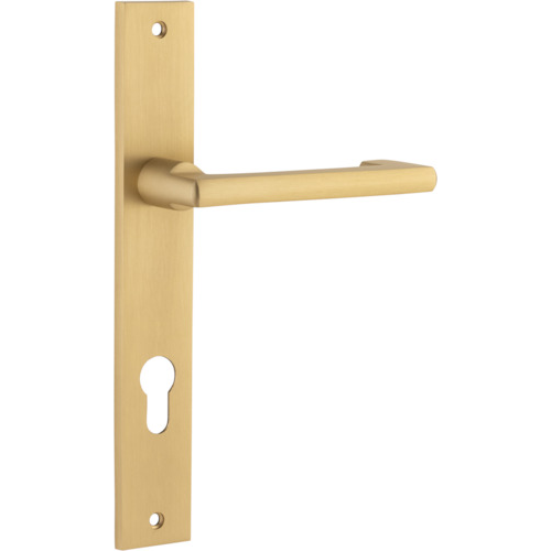 Pair of Iver Baltimore return levers on rectangular backplates, showcasing sleek door handle design with keyhole cutouts.