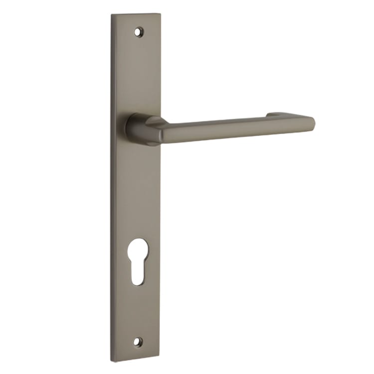 Pair of Iver Baltimore return levers on rectangular backplates, featuring a sleek, modern design for residential doors.