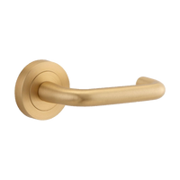 Iver Oslo Lever on Round Rose (Pair) — Brushed Brass — LHTR20356