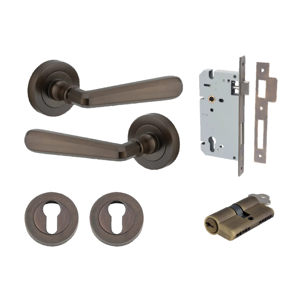 Iver Copenhagen Lever on Round Rose (Pair) — Signature Brass — LHTR20801KENTR60KK