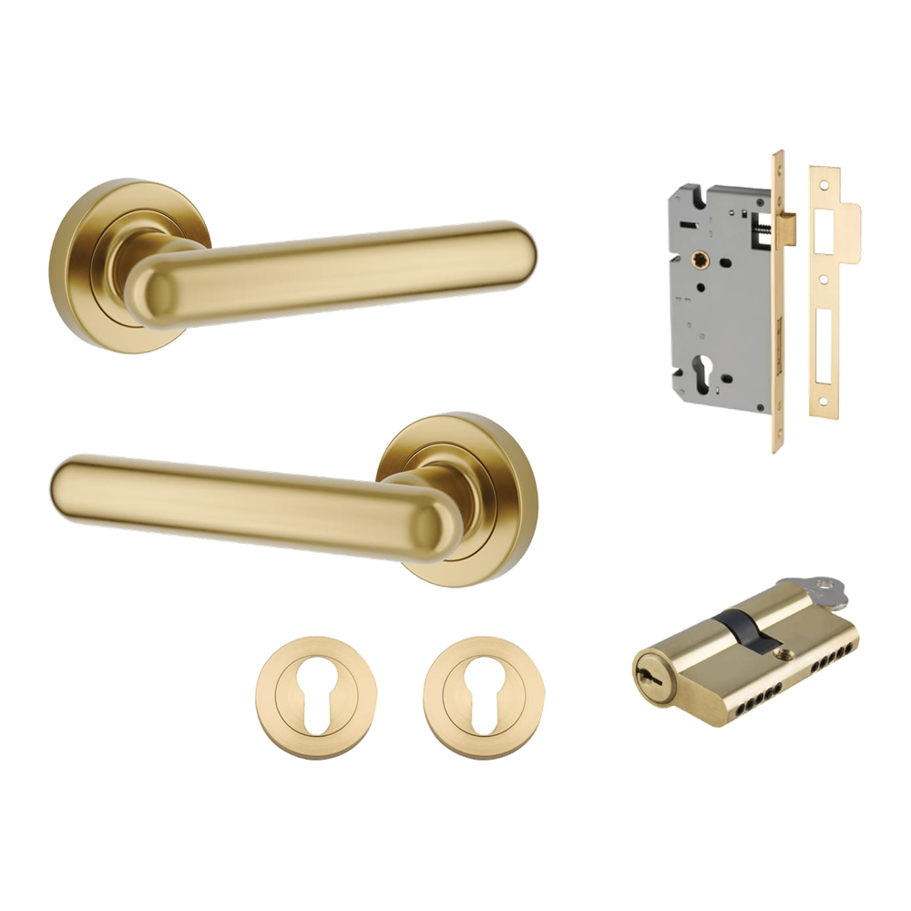 Pair of Iver Puerto Lever on round rose door handles in a polished finish, featuring classic design for interior doors.