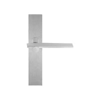 Pair of Formani TENSE lever handles on rectangular backplates in a sleek, modern design, shown in a close-up image.