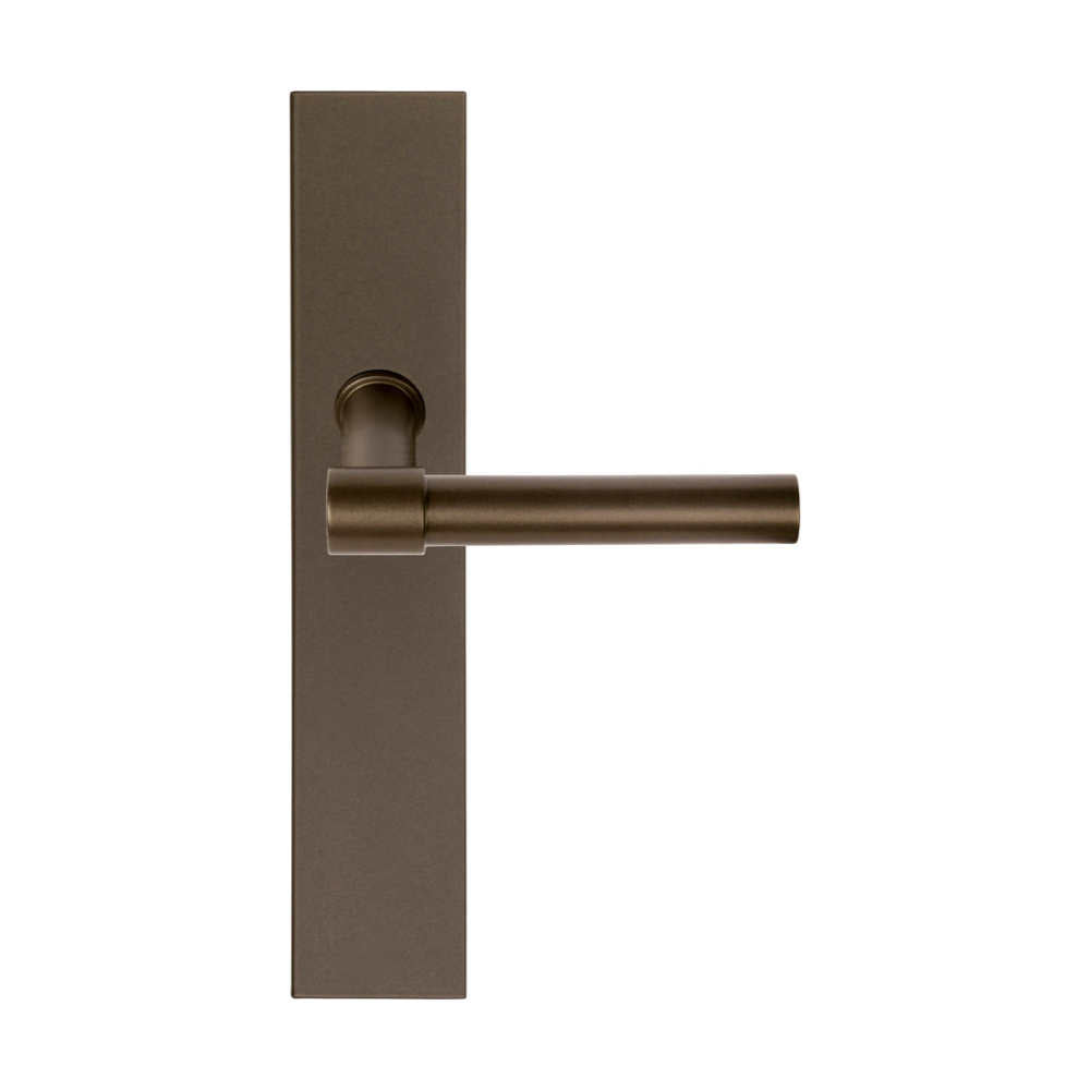 Pair of Formani ONE Lever door handles with 15mm diameter on rectangular plates, showcasing sleek modern design.