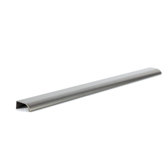 ONA LIP PULL HANDLE 544MM METALLIC GREY in Metallic Grey