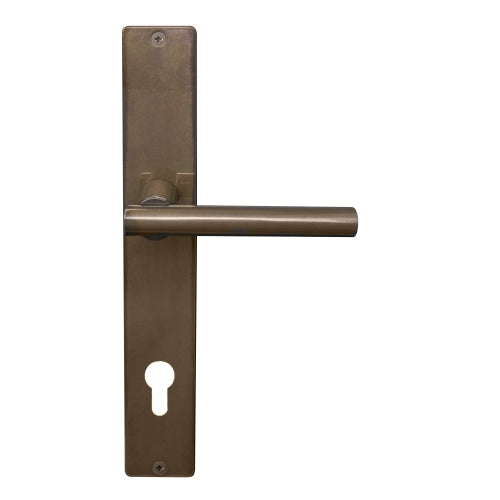 Charleston Square Backplate E85 Keyhole in Antique Bronze