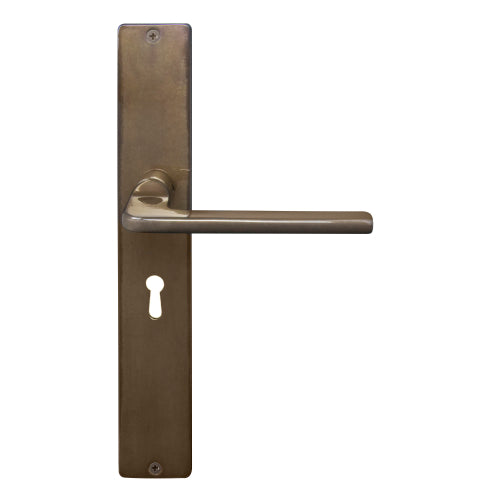 Chalet Square Backplate Std Keyhole in Antique Bronze