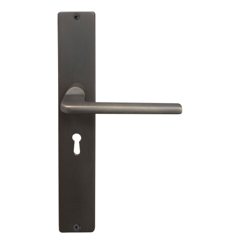 Chalet Square Backplate Std Keyhole in Dark Roman Brass