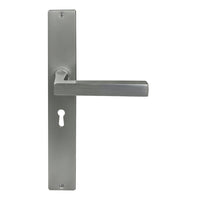 Federal Square Backplate Std Keyhole in Satin Chrome