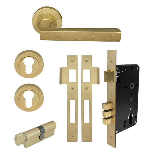 Federal Round Rose Entrance Set - E85 in Rumbled Brass