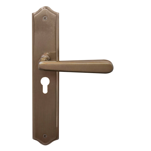 Villa Traditional Backplate E48 Keyhole in Antique Bronze