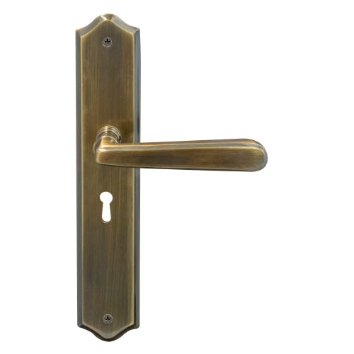Villa Traditional Backplate Std Keyhole in Brushed Bronze