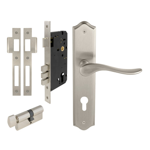 Haven Traditional Backplate Entrance Set - E85 in Brushed Nickel