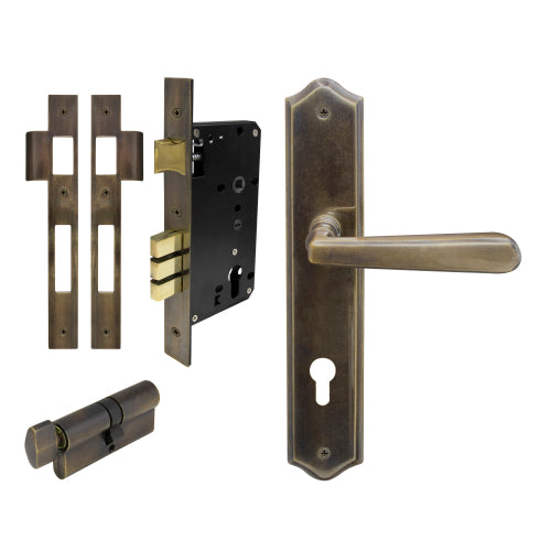 Villa Traditional Backplate Entrance Set - E85 in Oil Rubbed Bronze